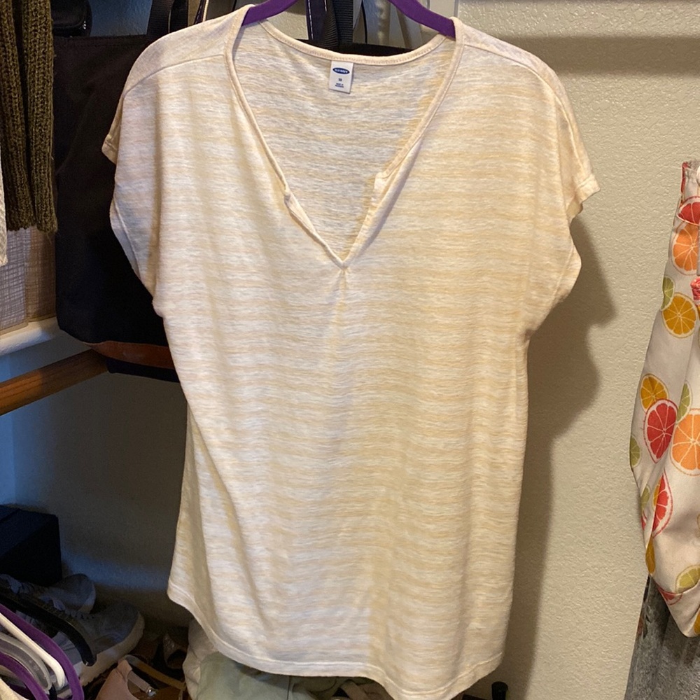 Old Navy top